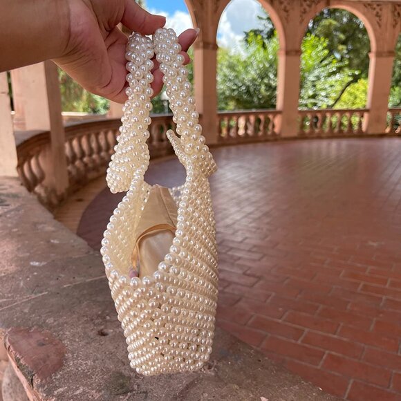 Neiman Marcus SIlk-Lined Pearl Clutch Purse - Picture 2 of 6